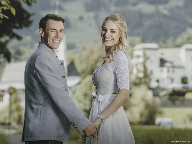 Stefan Kraft und Frau Marisa bei der Hochzeit in Tracht