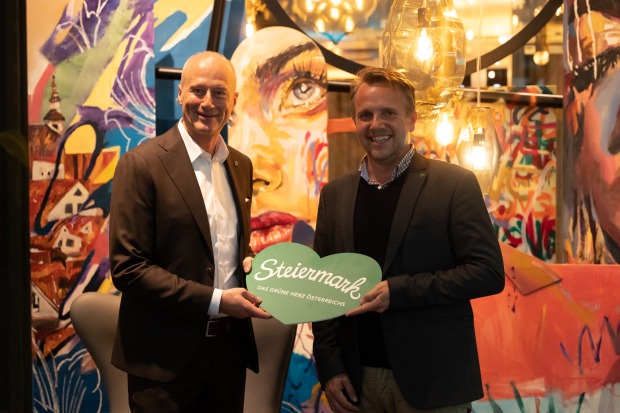 Christoph P. Satter, Hotel Manager Motel One Graz und Michael Feiertag, Geschäftsführer Steiermark Tourismus