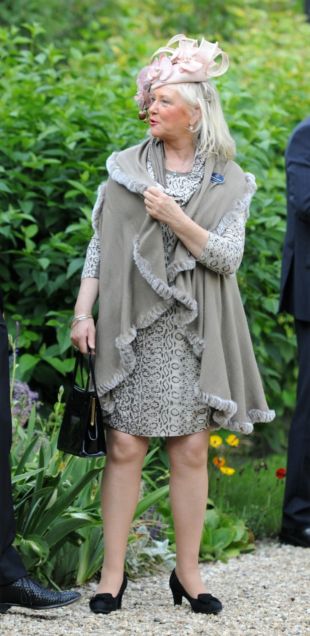 Angela Kelly, die Stylistin der Queen
