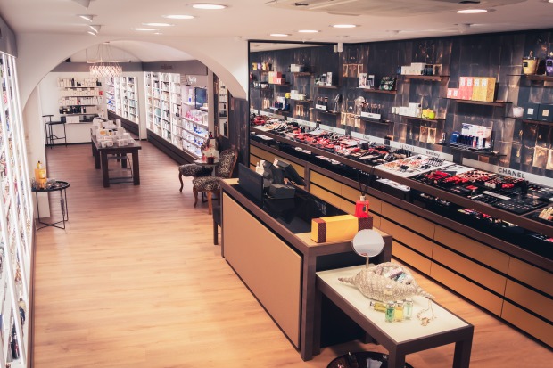 N &amp; S Store von innen