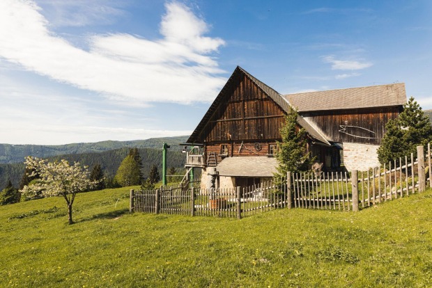 Das Forsthaus muss mit mehreren Promis zurechtkommen