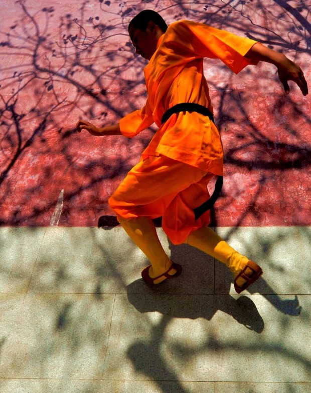 Shaolin-Mönch beim Training | Credit: Wei Peiquan / Action Press / picturedesk.com