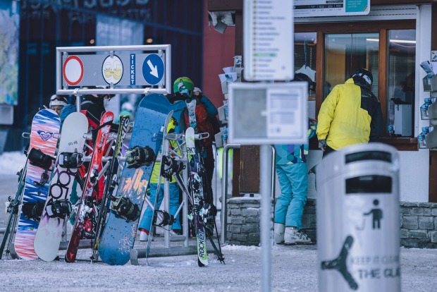 Skiticket-Kasse in einem Skigebiet. | Credit: Stefanie Oberhauser / EXPA / picturedesk.com