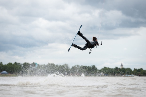 Surf Games