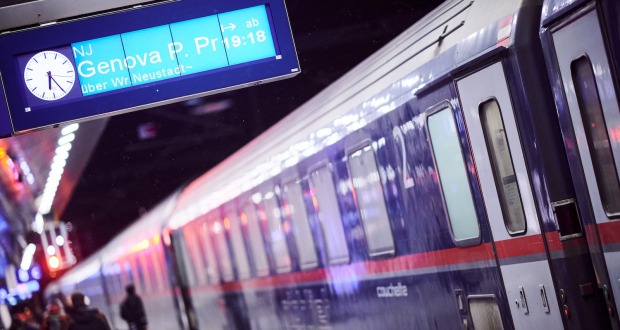 Nightjet am Bahnhof | Credit: ÖBB/Marek Knopp