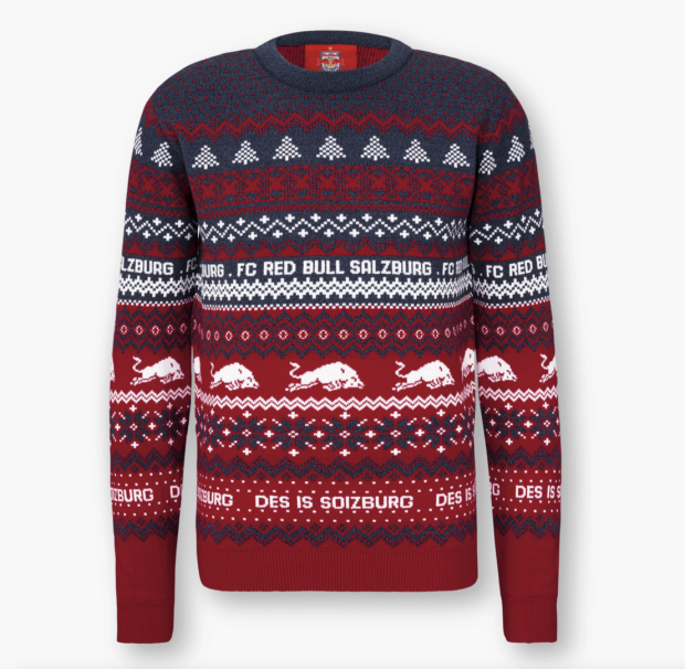 Blau-roter Weihnachtspullover vom FC Red Bull Salzburg. | Credit: Red Bull Salzburg