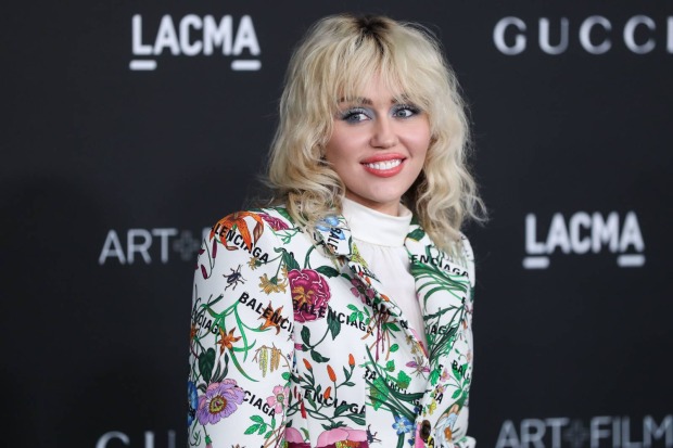 Miley Cyrus mit Wuschelkopf-Frisur | Credit: ImagePressAgency / Action Press / picturedesk.com