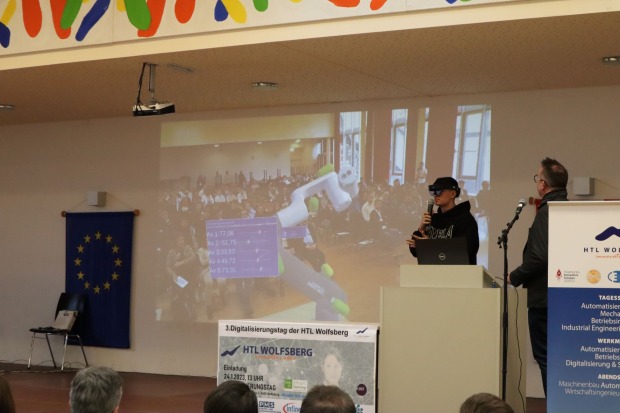 Paul Pretol beim Vortrag