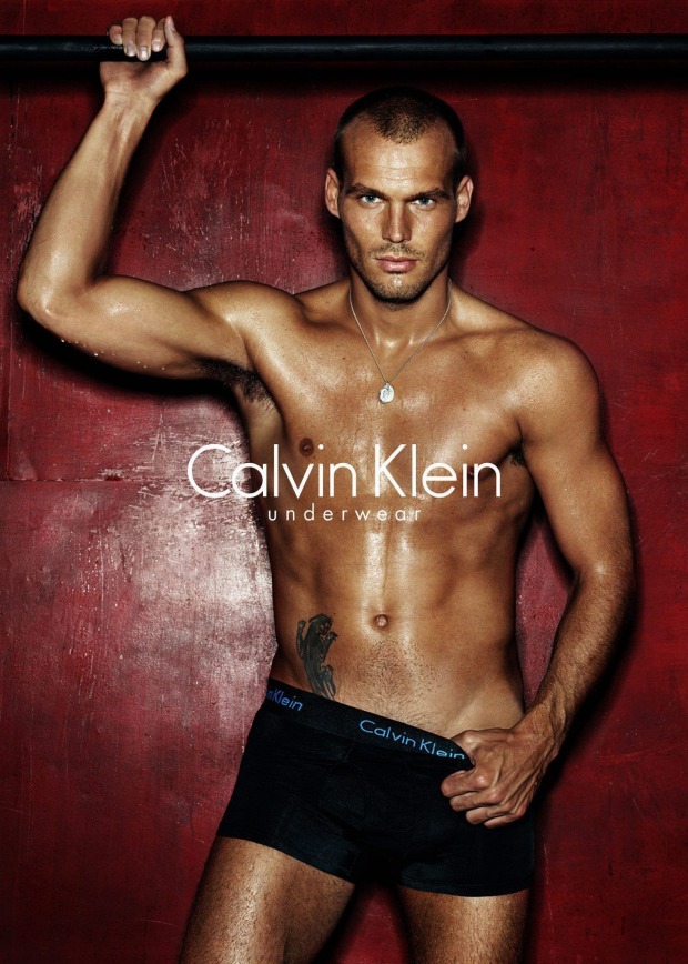 Fredrik Ljungberg am Armani-Plakat