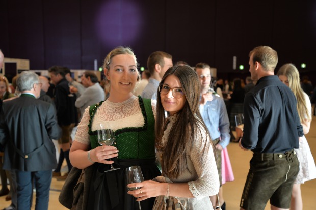 Gäste bei der steirischen Weinpräsentation