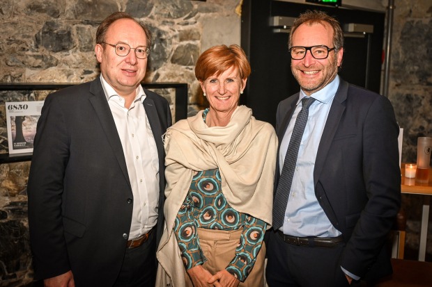 Gernot Erne (Raiffeisen), Sabine Tichy-Treimel (Messe Dornbirn), StR. Alexander Juen (v. li.).