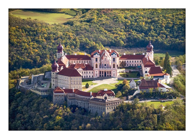 Stift Göttweig in Niederösterreich aus der Vogelperspektive