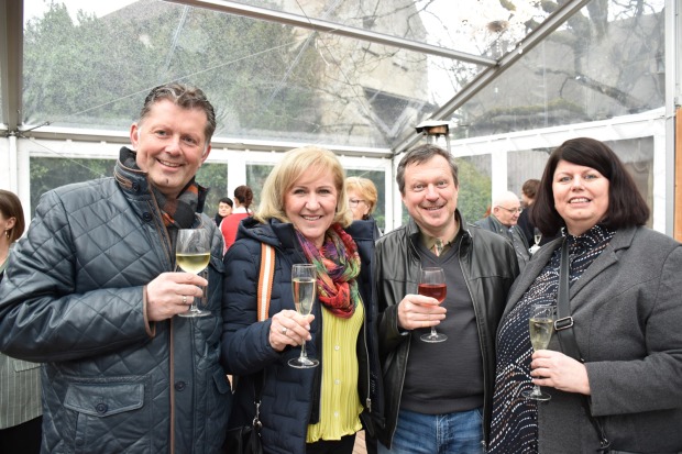 Andreas Mark (Regionaldirektor  Interspar) mit Renate, Achim  Wöllgens und Ulli Sickl (Interspar)