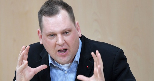 SPÖ-Nationalratsabgeordneter Philip Kucher bei einer Rede im Parlament