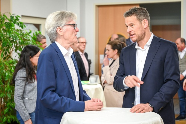 WKV Präs. Wilfried Hopfner und SO Industrie Markus Comploj (v. li.)