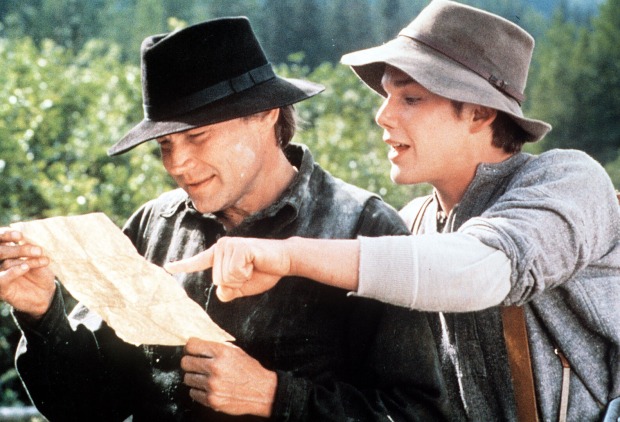 Filmszene aus "Wolfsblut" mit Klaus Maria Brandauer und Ethan Hawke.