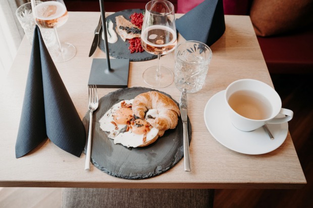 Frühstückstisch Harrys Wohnzimmer