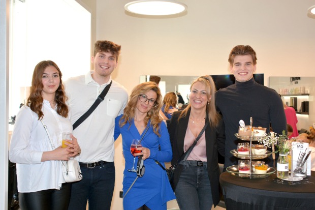 Laura Rita Impric, Milun Nisavic, die Schwestern Sladjana und Ivana Jovic und Uros Nisavic (v. li.)