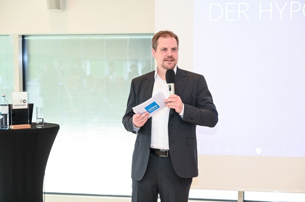 Begrüßung durch Hypo Vorarlberg Vorstand Philipp Hämmerle.