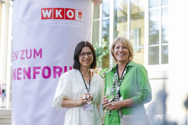 Christina Marent (Vorst. Wirtschaftsangelegen Landhaus), Cornelia Ellensohn (Personalbegleitung)