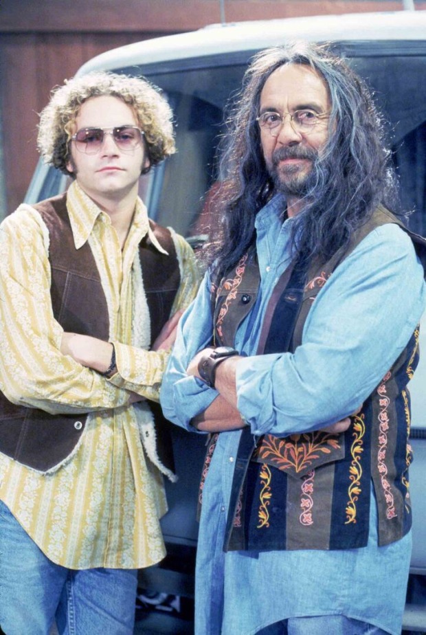 Danny Masterson (li.) als Steve Hyde in "Die wilden 70er".