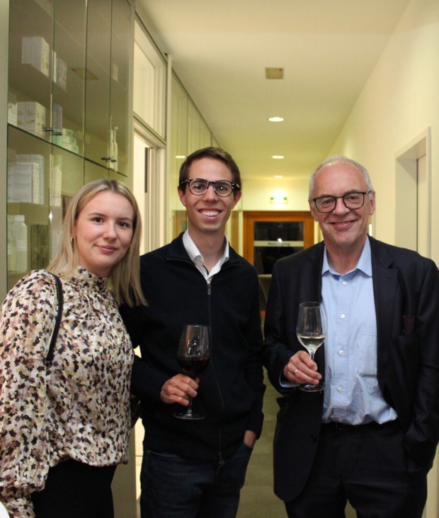 Noa Tscherner und Clemens Fröwis (AM BRAND Designagentur), Dr. Harald Pöttinger (AlpineEquity) (v. li.)