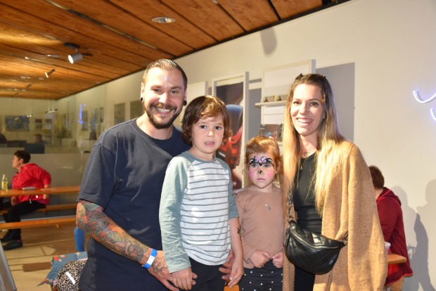Beim Fest auf 700 qm Ausstellungsfläche mit dabei: Florian Amann, Philipp, Mia und Stephanie Holzer