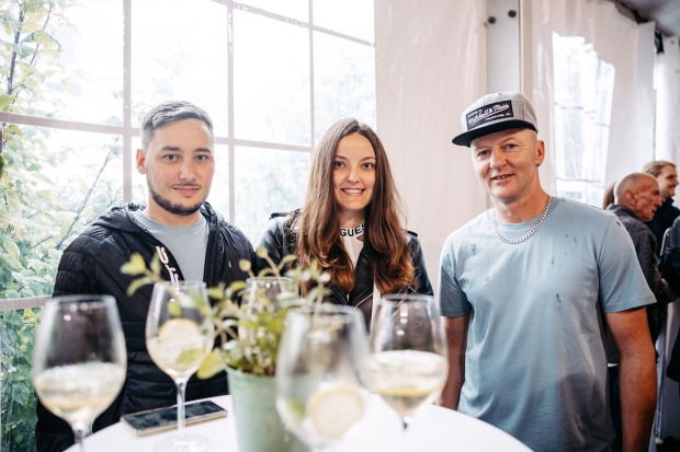 Goran und Maya Obrovac (Formteile) und Nail Mustafic (Kleinteile) (v. li.)