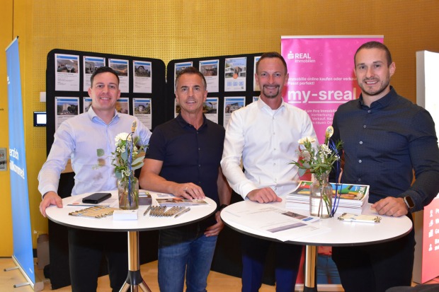 Von s REAL Immobilien: Manuel Schmid, Rainer Rothmund, Fabian Ess und GF Dominik Bonauer