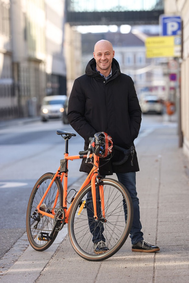 Martin Hajart mit Rad
