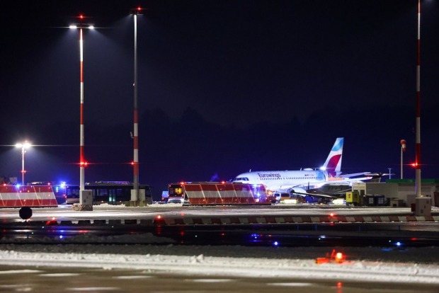 Glatteis und die Eurowings-Maschine am Hamburger Flughafen.
