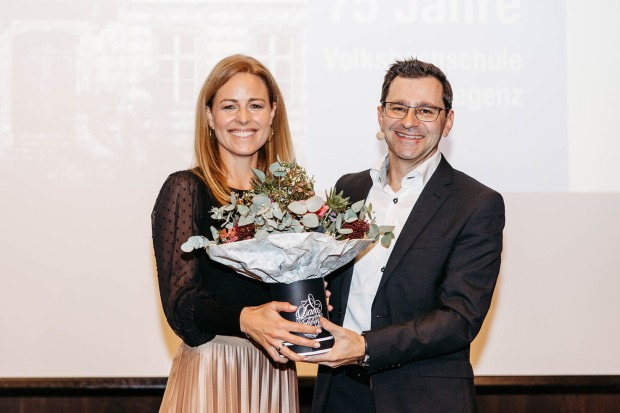 Souveränes Moderatorenteam: Kerstin Polzer und VHS-Bregenz Geschäftsführer Michael Grabher