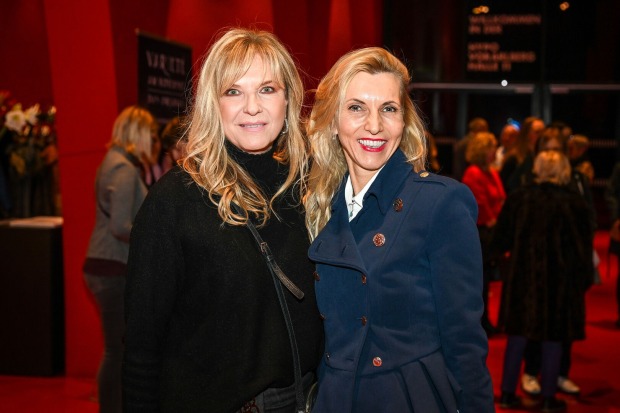 Karolina Bilgeri mit Frauenärztin Barbara Niederer (Feldkirch)