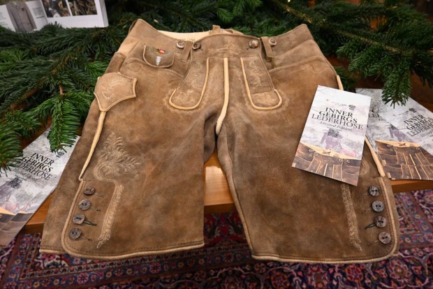 Die limitiere Innergebirglederhose von Meindl