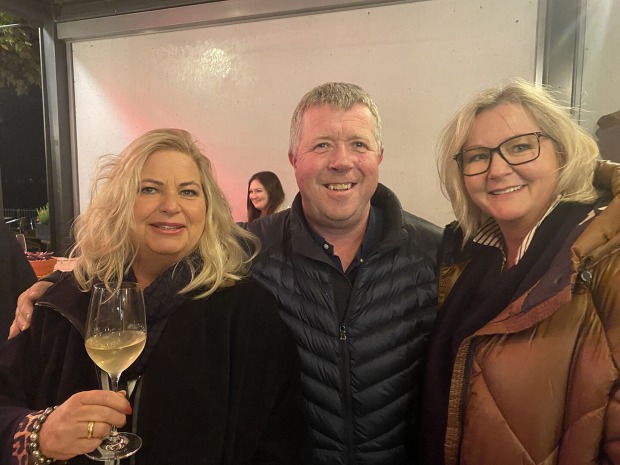 Daniela und Markus Reich (Reich Bau Au), Bianca Nußbaumer (R.E.H. West) (v. li.)