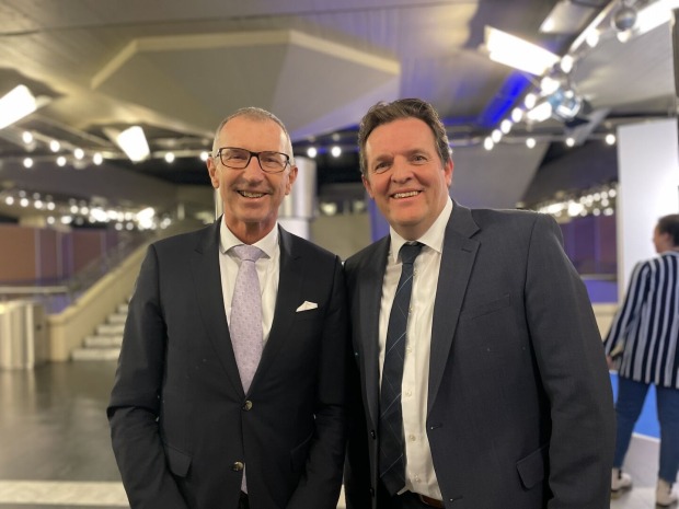 Im regen Austausch: MCI-Rektor Andreas  Altmann mit LR René Zumtobel.