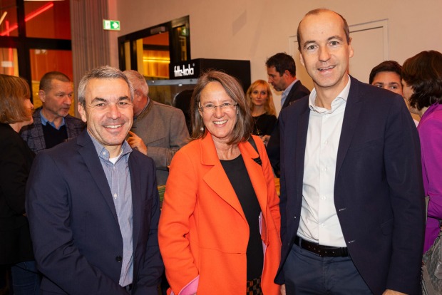 Bernd Klemisch (Erne Fittings GmbH), Sabine Lässer (Immo Sachverständige) und LAbg. Thomas Winsauer (Notar) (v. li.)