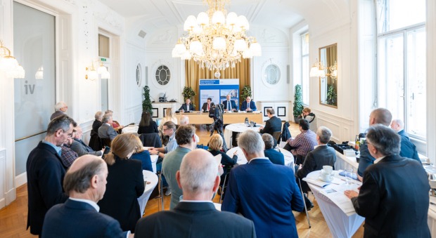 Blick in den Saal