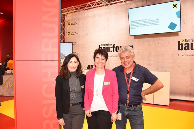Versicherungsexpertin Manel Wohlgenannt, Maria Fink (Ltg. Raiffeisen Versich.), Michael Wieser (Raiba-Org. )