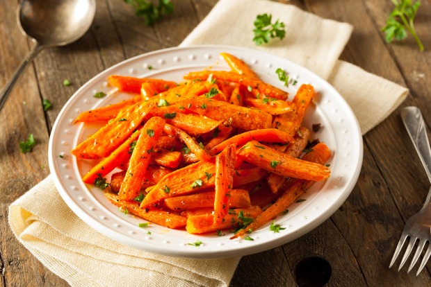 Karotten mit Holundersirup | Credit: iStock.com/bhofack2