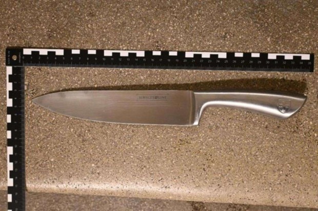 Eine der Tatwaffen: Küchenmesser.