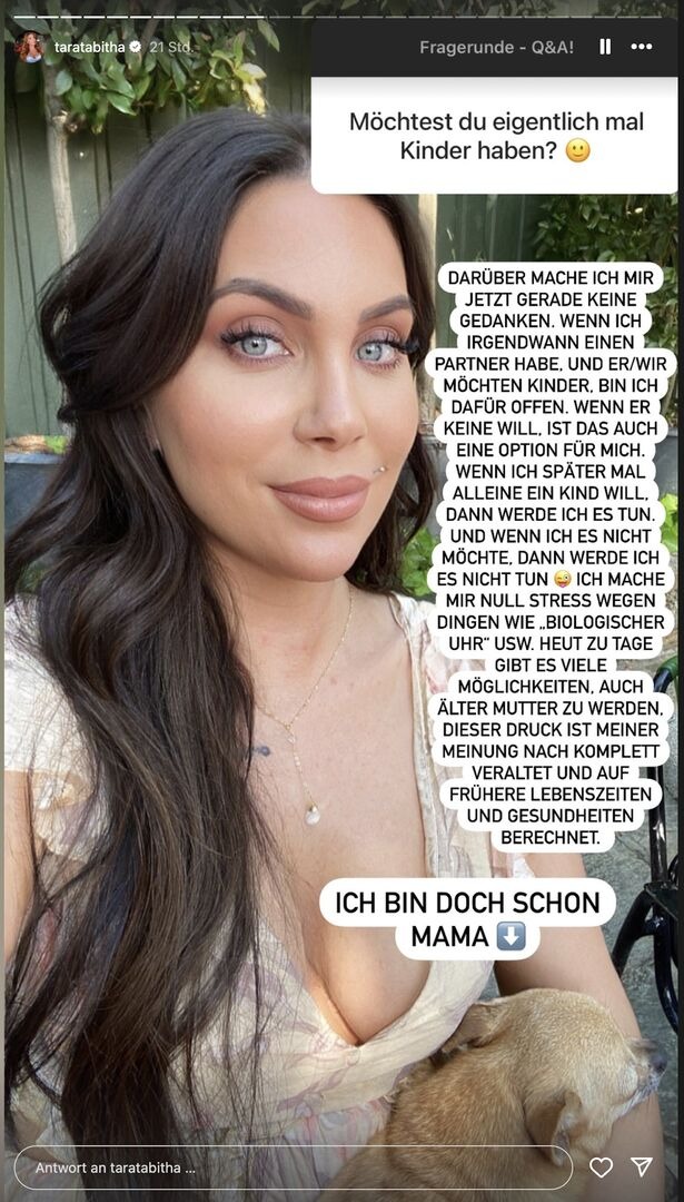 Tara Tabitha mit langen dunklen Haaren in einer Instagram Story.