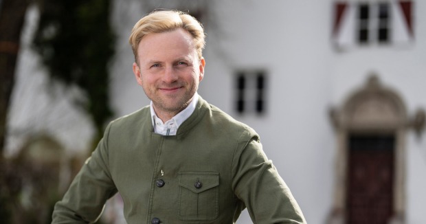 Moderator Willi Gabalier