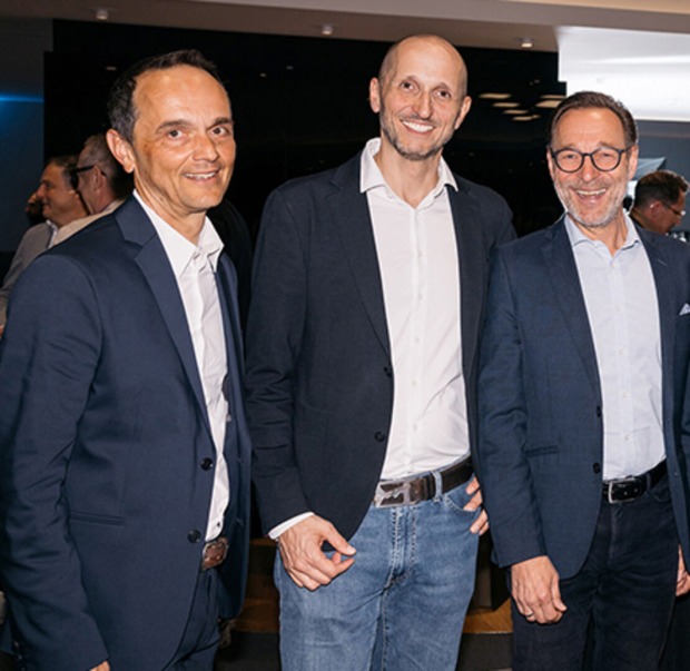 Hannes Jochum (Leiter Kulturbühne AMBach), Seilbahn- sprecher Andreas Gapp und Landes-Dir. Gerhard Böhler (Generali) (v. li.)