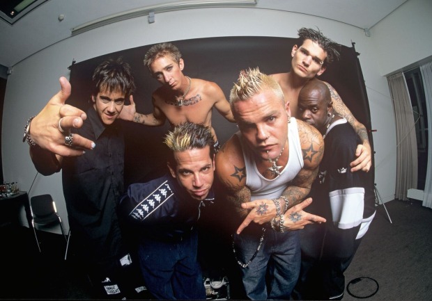 Alle Bandmitglieder von Crazy Town.