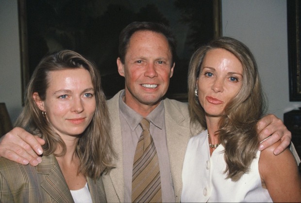 Peter Kraus mit seiner Tochter Gaby und Ingrid.
