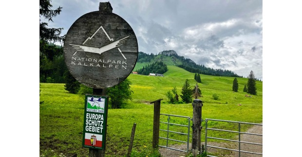 Die Fahrt führt entlang des Reichramingbaches in das waldreiche Hintergebirge des Nationalpark Kalkalpen.