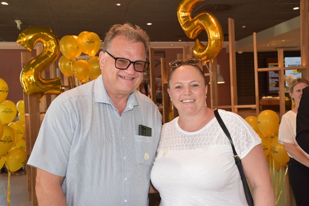 Edgar Schieder und Carmen Netzer (Plex AG, Partner für Standortorganisation)