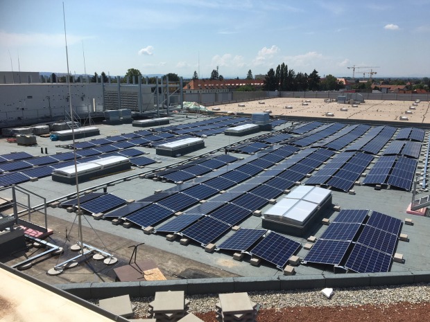 Photovoltaikanlage auf einem Dach