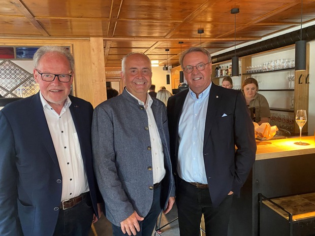 Alt-Bgm. Werner Huber, Bgm. Manfred Böhmwalder und Hermann Metzler (ZM3)